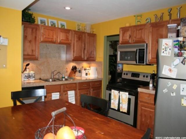 385 N 125 E, North Salt Lake, UT 84054 — photo 2