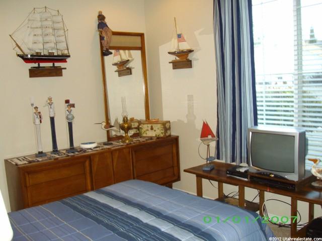 233 N Shadow Point Dr, St. George, UT 84770 — photo 9