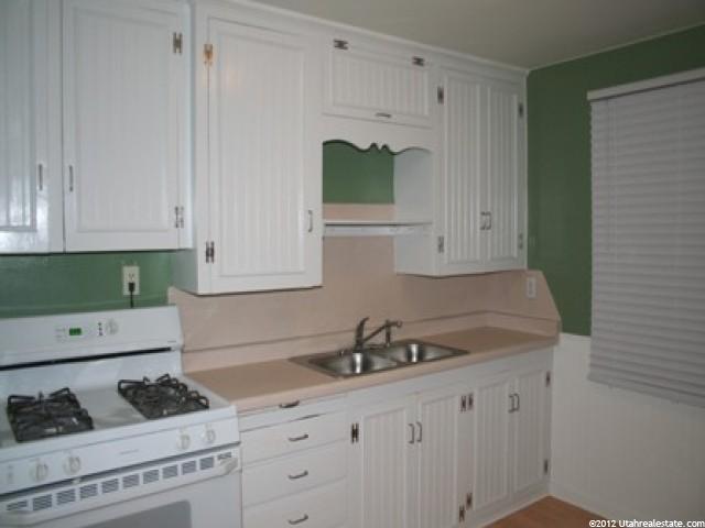 965 E 1000 S, Clearfield, UT 84015 — photo 3