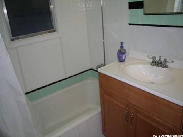965 E 1000 S, Clearfield, UT 84015 — photo 8