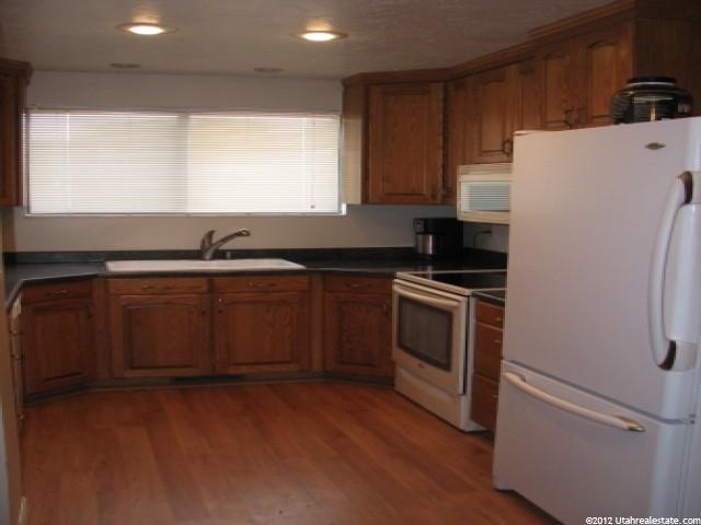 632 S 1150 W, Layton, UT 84041 — photo 2