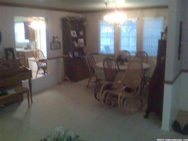 247 W Park Ln, Centerville, UT 84014 — photo 4