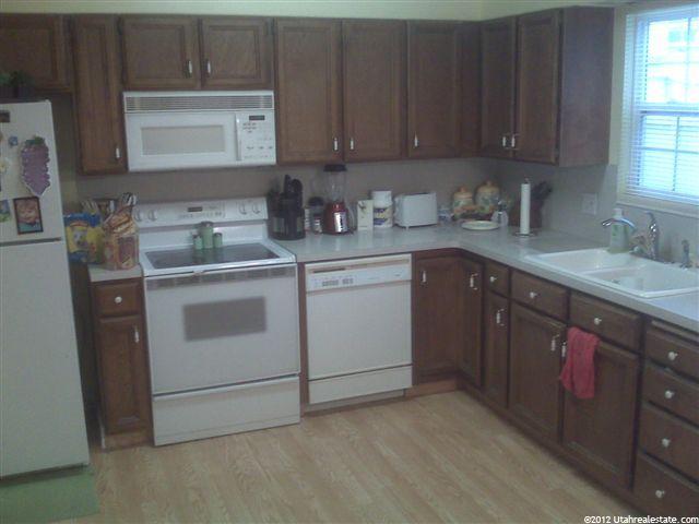 247 W Park Ln, Centerville, UT 84014 — photo 5