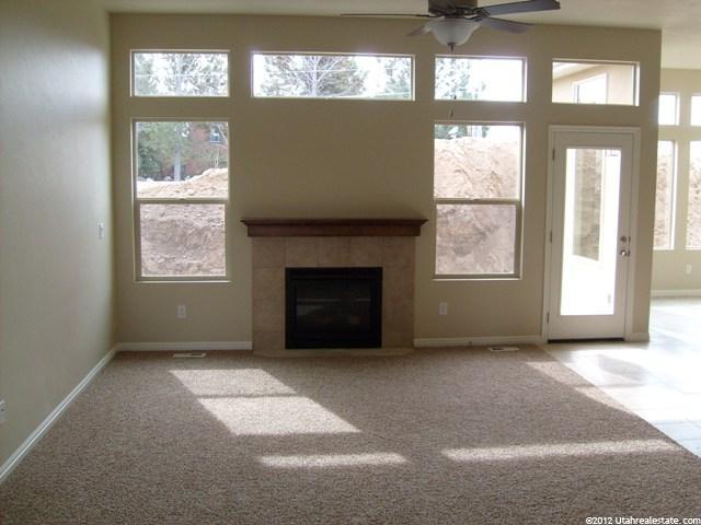 1317 W 2340 N, Clinton, UT 84015 — photo 2