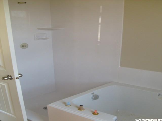 1317 W 2340 N, Clinton, UT 84015 — photo 6