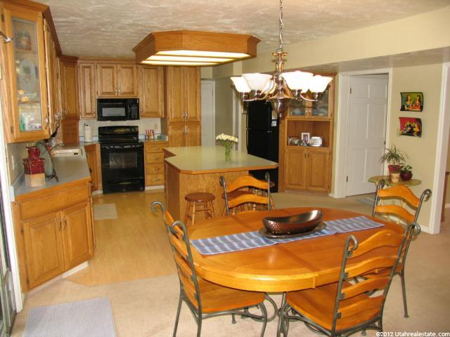 1947 E Johnstone Cir, Sandy, UT 84093 — photo 7