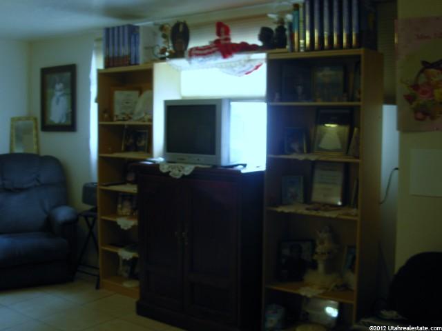69 E 8960 S, Sandy, UT 84070 — photo 9