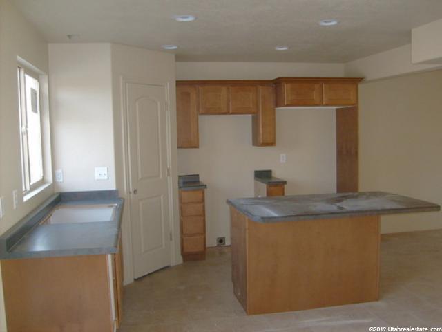 116 W Newbury Ln, Weber County, UT 84414 — photo 2