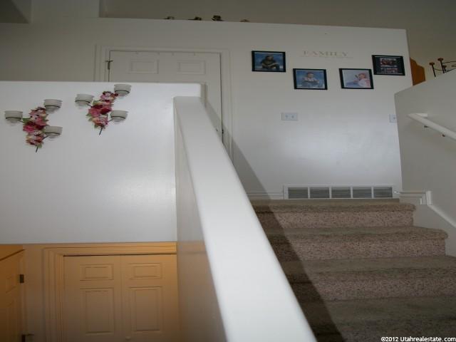 527 E Canyon View Dr, Ogden, UT 84404 — photo 11