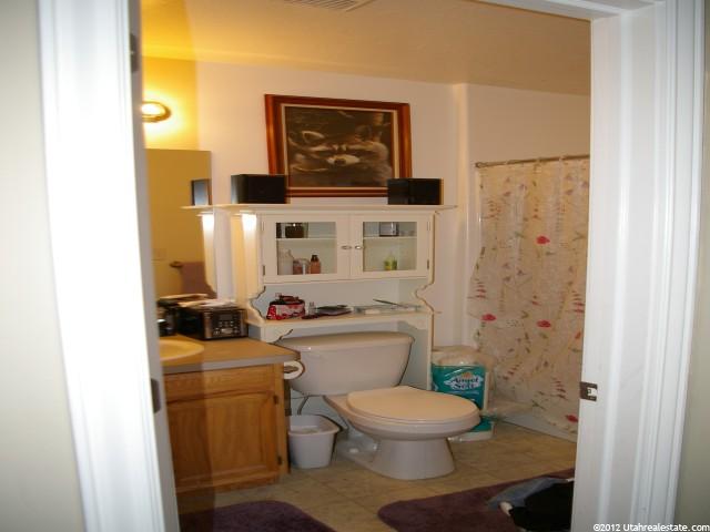 527 E Canyon View Dr, Ogden, UT 84404 — photo 7
