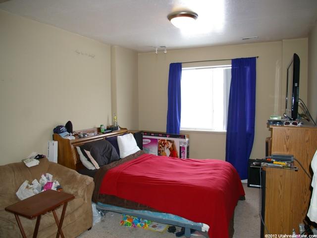 527 E Canyon View Dr, Ogden, UT 84404 — photo 8