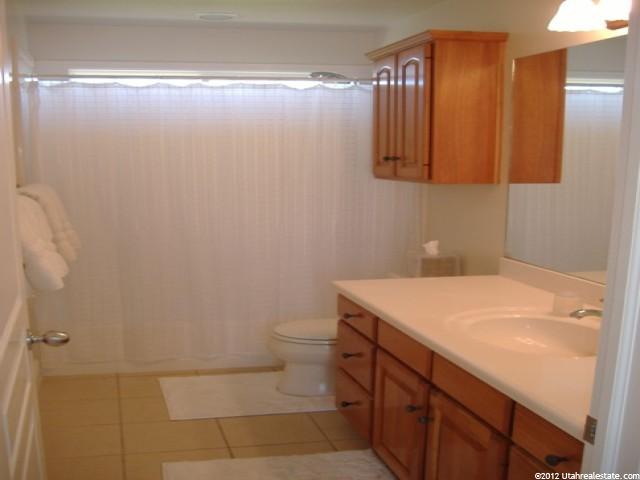 567 N 1400 E, Layton, UT 84040 — photo 4