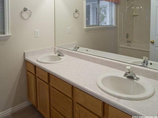 1135 E Parkstone Dr, Draper, UT 84020 — photo 9