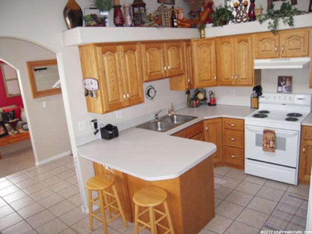 1608 N 810 W, Clinton, UT 84015 — photo 3
