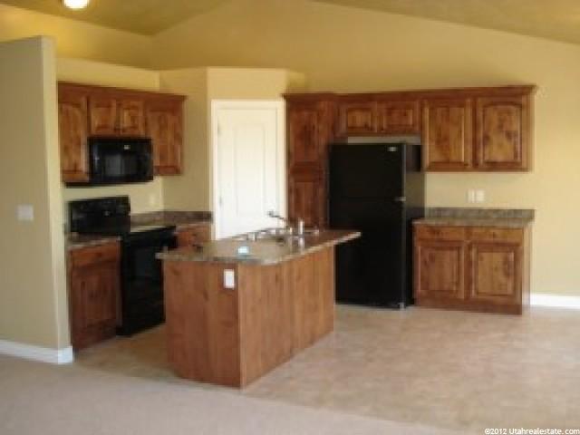 1127 S 200 E, Vernal, UT 84078 — photo 2
