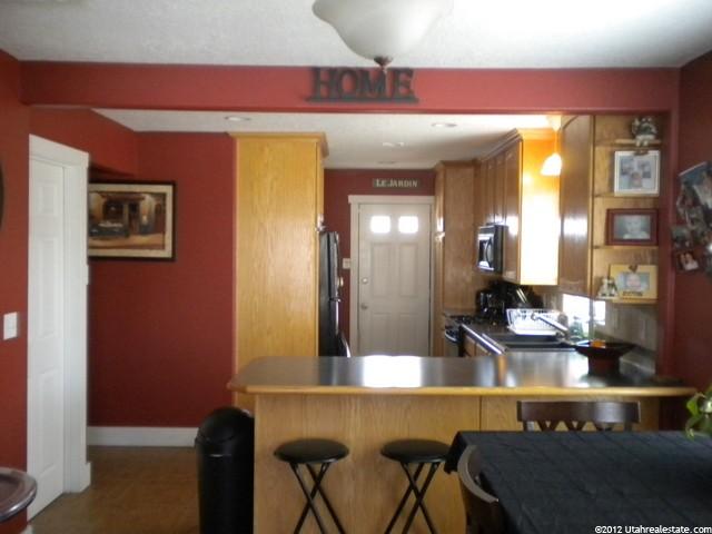 560 E Stringham Ave, Salt Lake City, UT 84106 — photo 2