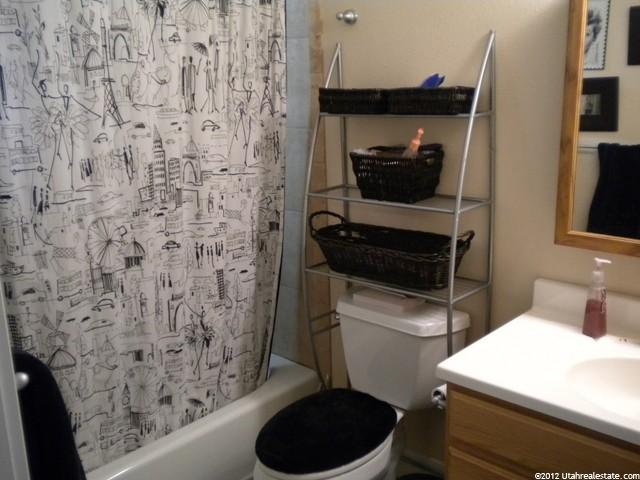 560 E Stringham Ave, Salt Lake City, UT 84106 — photo 8