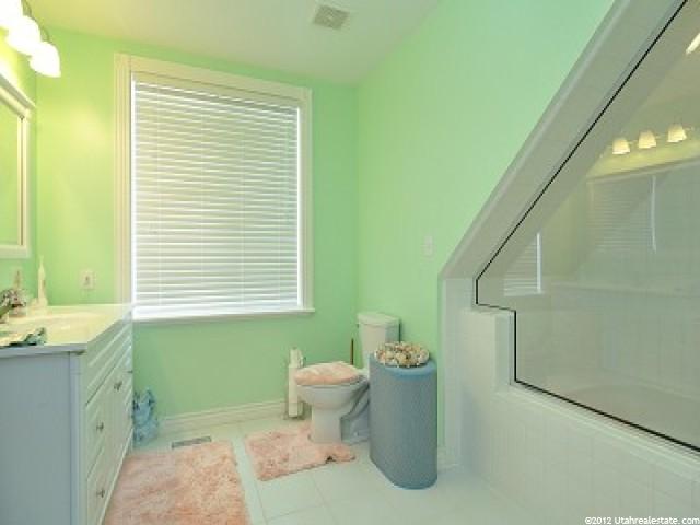 1950 S Main St, Clearfield, UT 84015 — photo 3