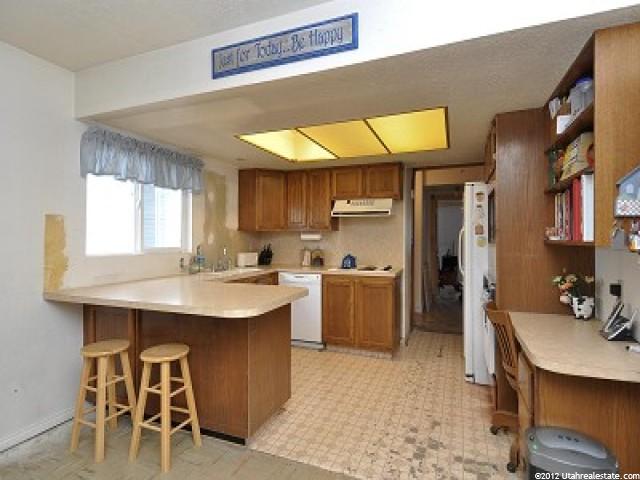 1950 S Main St, Clearfield, UT 84015 — photo 5