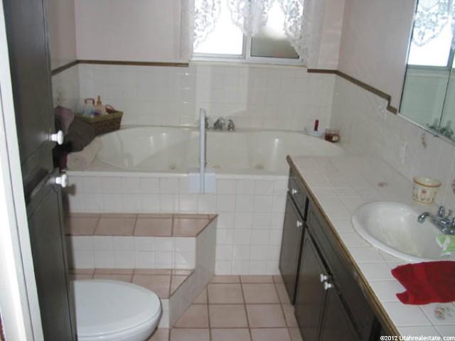 4085 W 3900 N, Peterson, UT 84050 — photo 6