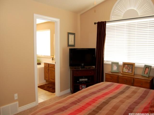2543 W 2500 N, Clinton, UT 84015 — photo 9