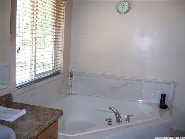 274 S 100 E, Vernal, UT 84078 — photo 6