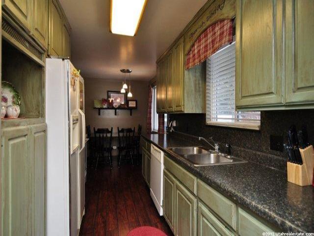 2462 W 4750 S, Roy, UT 84067 — photo 3