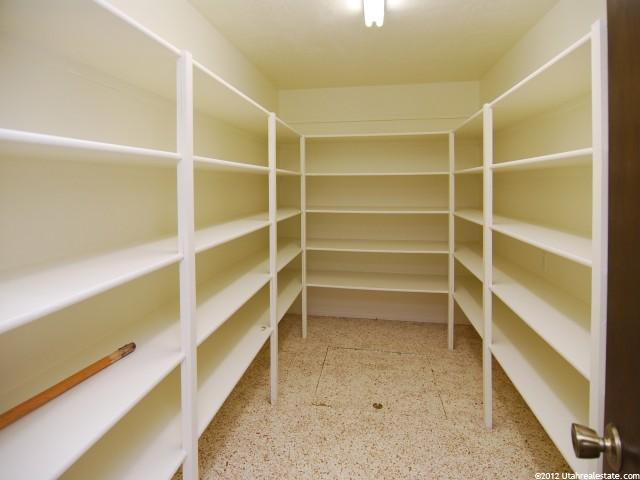 1015 N 325 W, Harrisville, UT 84404 — photo 6