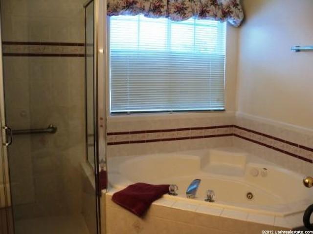 1404 N 1735 W, Clinton, UT 84015 — photo 4