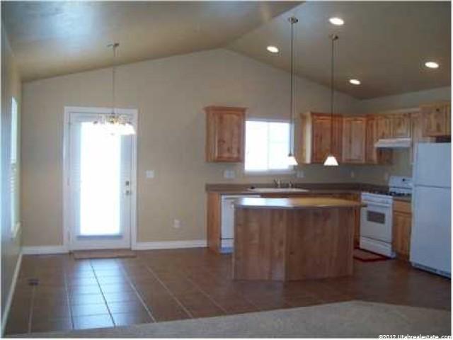 481 E 925 S, Brigham City, UT 84302 — photo 3