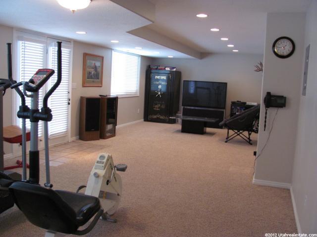 3262 S Davis Blvd W, Bountiful, UT 84010 — photo 2