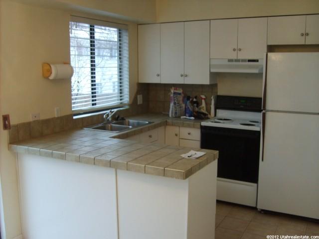 872 E 575 N, Layton, UT 84041 — photo 5