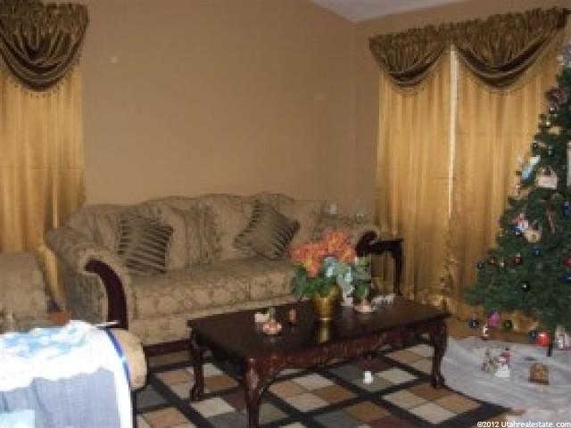 377 Summer Chase Cir, Kaysville, UT 84037 — photo 2