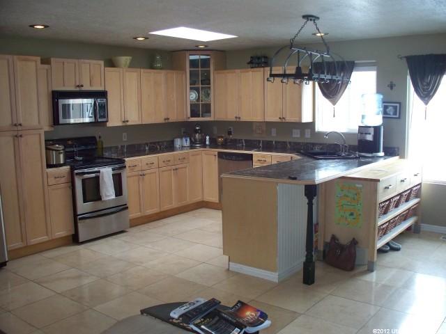 13778 Frontier St, Riverton, UT 84065 — photo 10