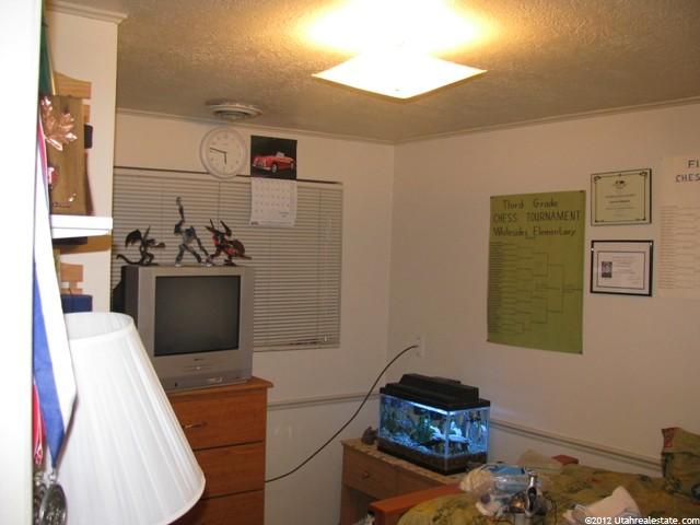 560 E 405 S, Layton, UT 84041 — photo 6