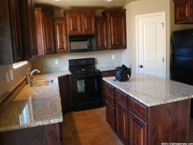 3392 W 4375 S, West Haven, UT 84401 — photo 2