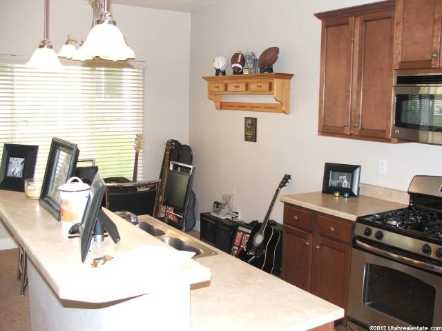 9021 S Heights Dr E, Sandy, UT 84094 — photo 3