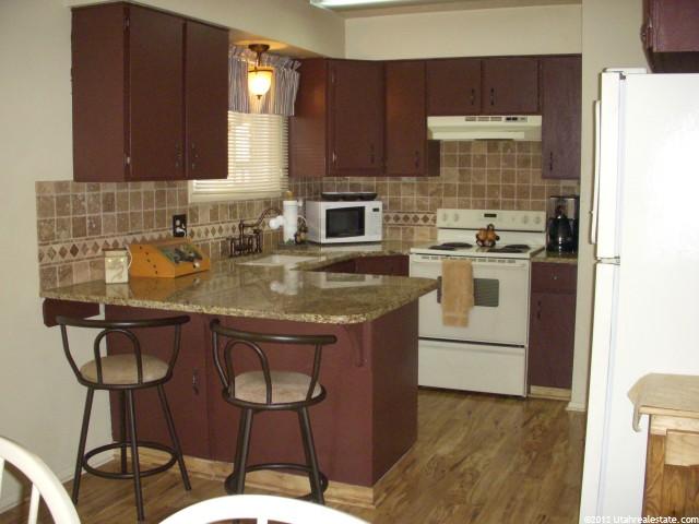 295 N 100 E, Millville, UT 84326 — photo 2