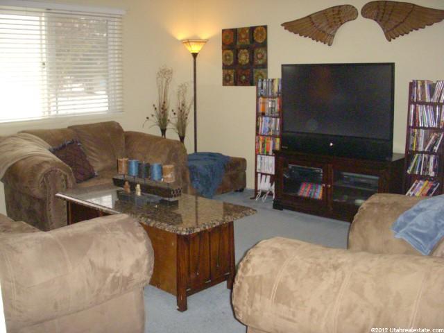 295 N 100 E, Millville, UT 84326 — photo 4