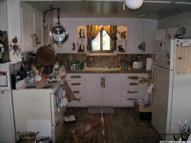 30 W Center St, Veyo, UT 84782 — photo 2