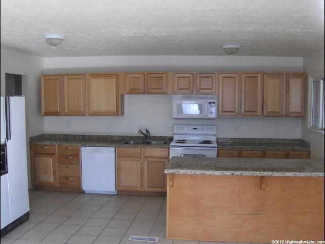 52 N Pinehurst Ave, Tooele, UT 84074 — photo 3