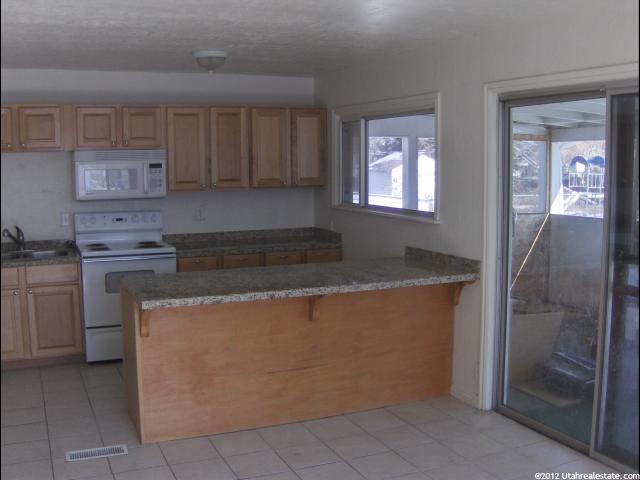 52 N Pinehurst Ave, Tooele, UT 84074 — photo 4