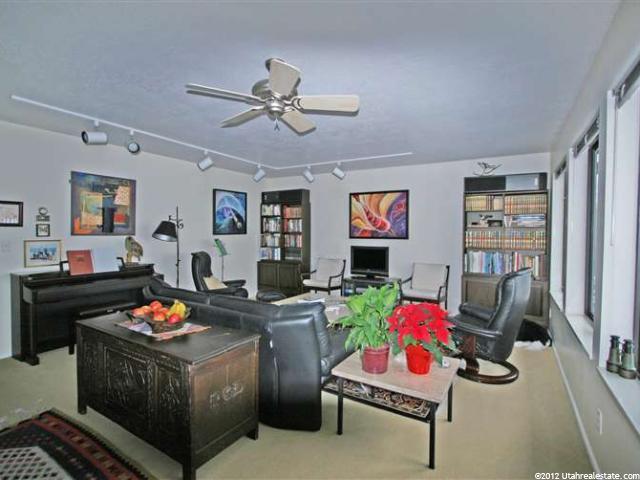 260 S 400 E, Hyde Park, UT 84318 — photo 3