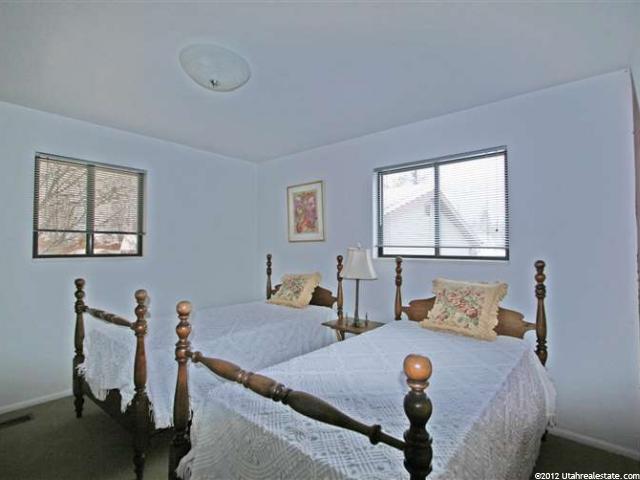 260 S 400 E, Hyde Park, UT 84318 — photo 9
