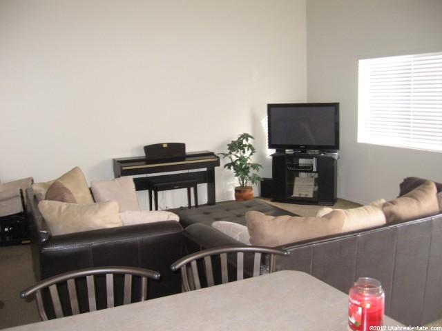 1426 N 2340 W, Clinton, UT 84015 — photo 2