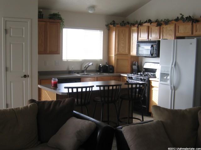 1426 N 2340 W, Clinton, UT 84015 — photo 4