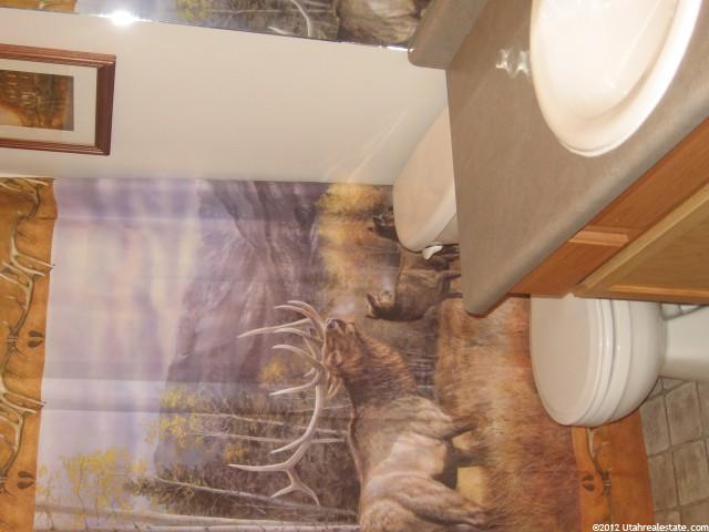1426 N 2340 W, Clinton, UT 84015 — photo 6