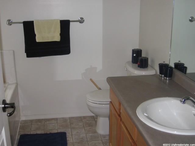 1426 N 2340 W, Clinton, UT 84015 — photo 7