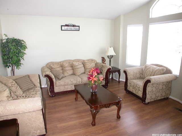 2819 Lindi Way, Layton, UT 84041 — photo 2