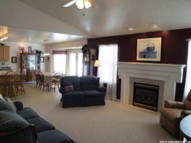 5856 S 3325 W, Roy, UT 84067 — photo 3